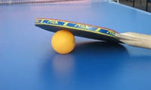 Как  держать ракетку в настольном теннисе