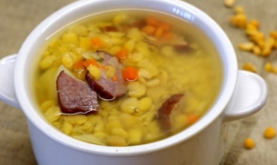 Сколько калорий в гороховом супе?