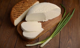 Калорийность адыгейского сыра