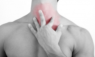 Боль в горле при шейном остеохондрозе: причины, лечение