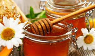 Лечение гастрита с повышенной кислотностью медом