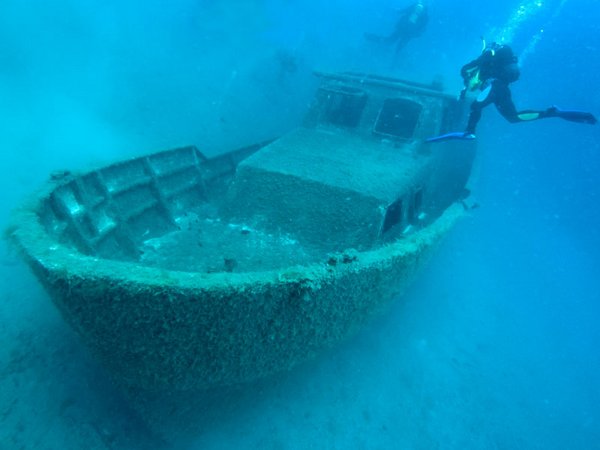 Черногория - лучшее место для погружения на затонувшие корабли (Wreck diving)